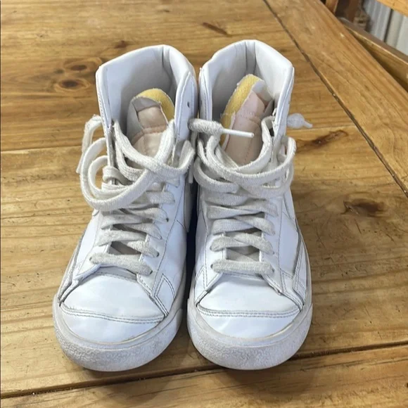 Nike all white blazers - Picture 13 of 13